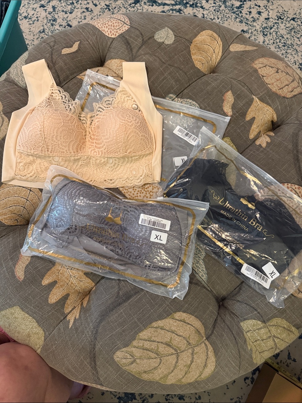 Seamless Lace Comfort Bralette — Nude/Beige,Gray & Black